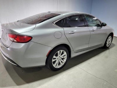 2015 Chrysler 200 Limited FWD