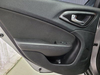 2015 Chrysler 200 Limited FWD