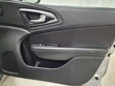 2015 Chrysler 200 Limited FWD