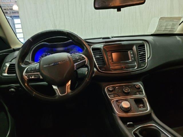 2015 Chrysler 200 Limited FWD
