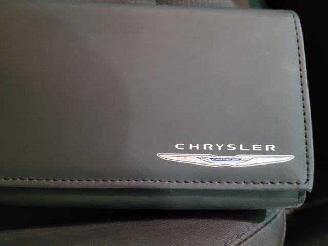 2015 Chrysler 200 Limited FWD