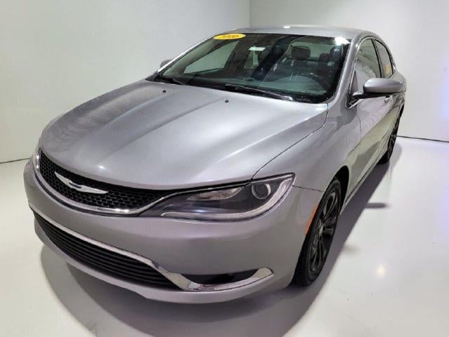 2016 Chrysler 200 Limited FWD