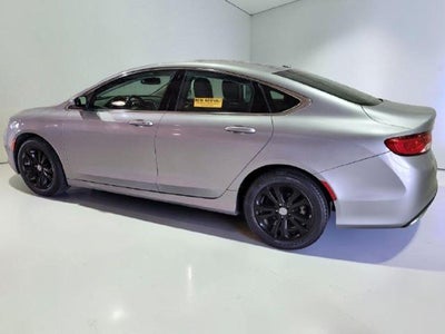 2016 Chrysler 200 Limited FWD