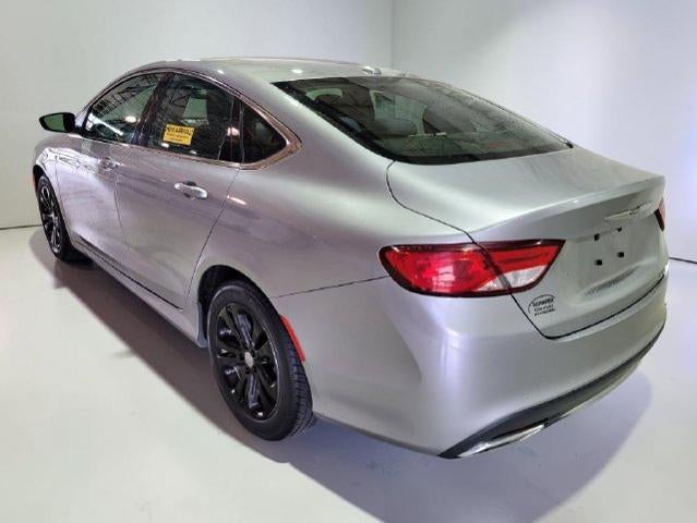 2016 Chrysler 200 Limited FWD
