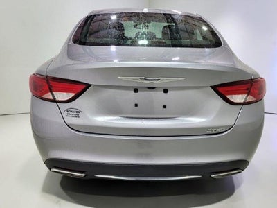 2016 Chrysler 200 Limited FWD