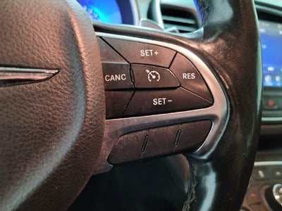 2016 Chrysler 200 Limited FWD