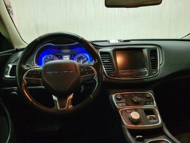 2016 Chrysler 200 Limited FWD