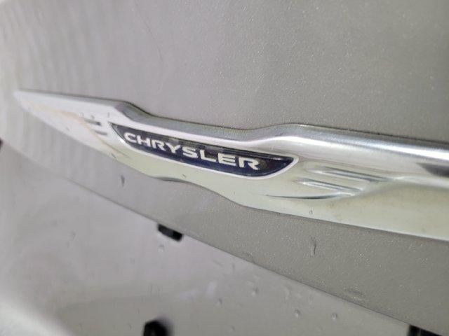2016 Chrysler 200 Limited FWD