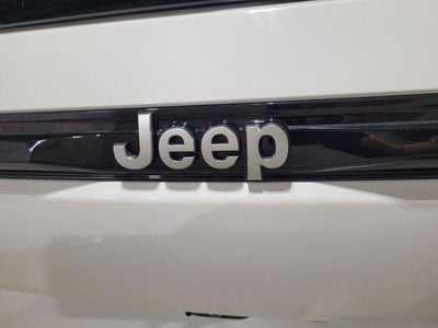 2023 Jeep Grand Cherokee Summit 4WD