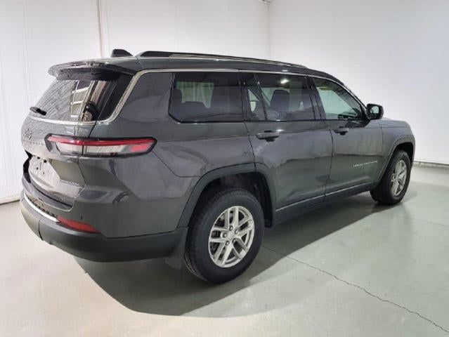 2022 Jeep Grand Cherokee L Laredo 4WD