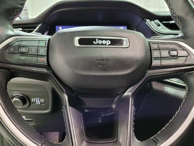 2022 Jeep Grand Cherokee L Laredo 4WD