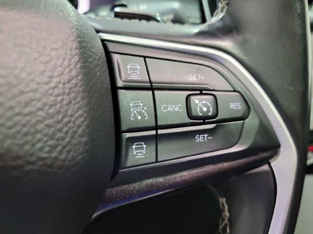 2022 Jeep Grand Cherokee L Laredo 4WD