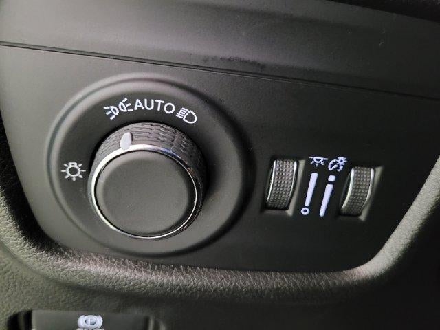 2022 Jeep Grand Cherokee L Laredo 4WD