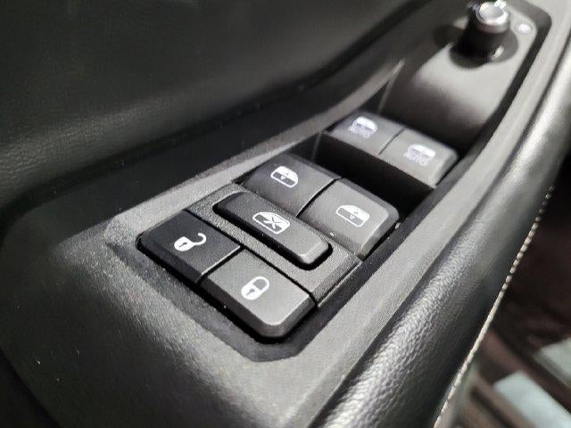 2022 Jeep Grand Cherokee L Laredo 4WD