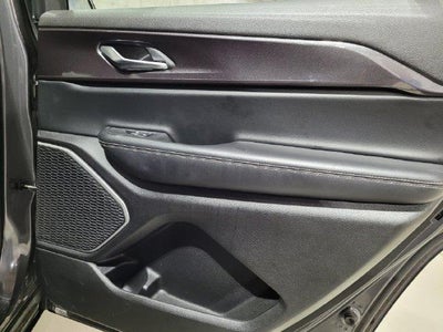 2022 Jeep Grand Cherokee L Laredo 4WD