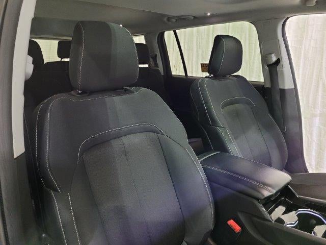 2022 Jeep Grand Cherokee L Laredo 4WD
