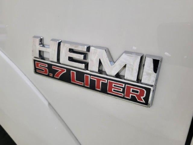 2016 RAM 1500 SLT 4WD