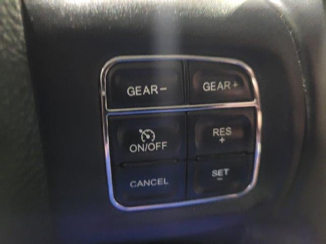 2016 RAM 1500 SLT 4WD