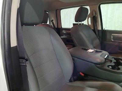 2016 RAM 1500 SLT 4WD