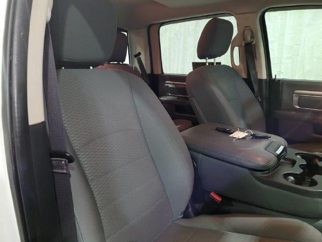 2016 RAM 1500 SLT 4WD