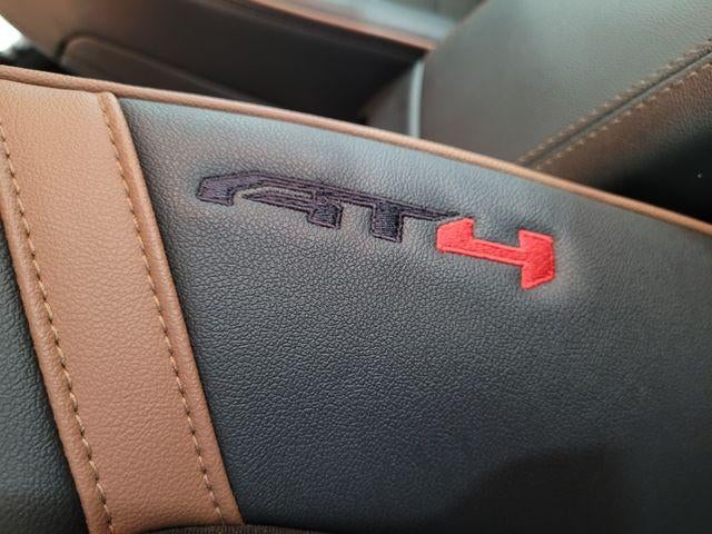 2024 GMC Canyon AT4 4WD