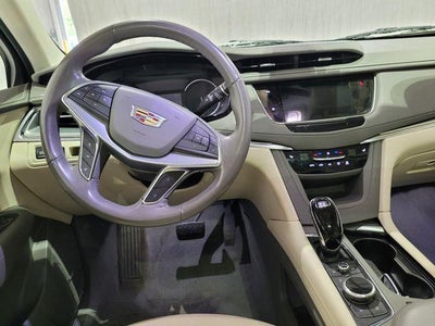 2021 Cadillac XT5 Premium Luxury AWD