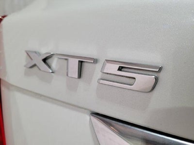2017 Cadillac XT5 Luxury AWD