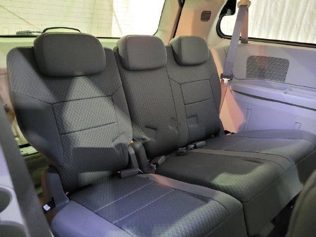 2010 Chrysler Town & Country Touring FWD