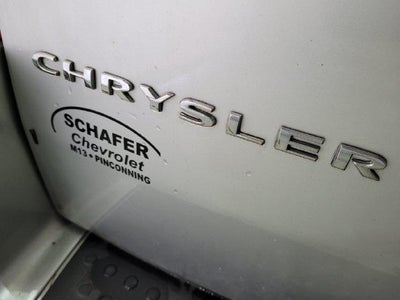 2010 Chrysler Town & Country Touring FWD