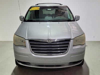 2010 Chrysler Town & Country Touring FWD