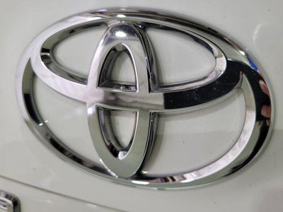 2024 Toyota Camry SE FWD