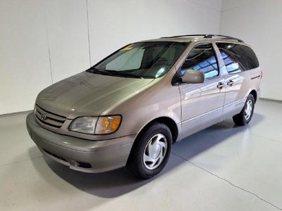 2002 Toyota Sienna LE FWD