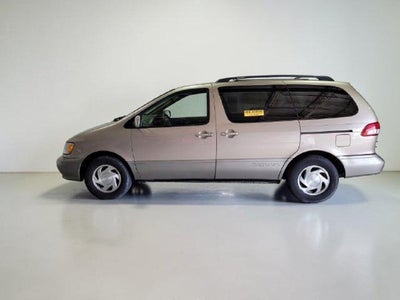 2002 Toyota Sienna LE FWD