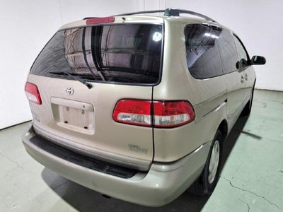 2002 Toyota Sienna LE FWD