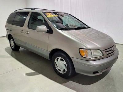 2002 Toyota Sienna LE FWD