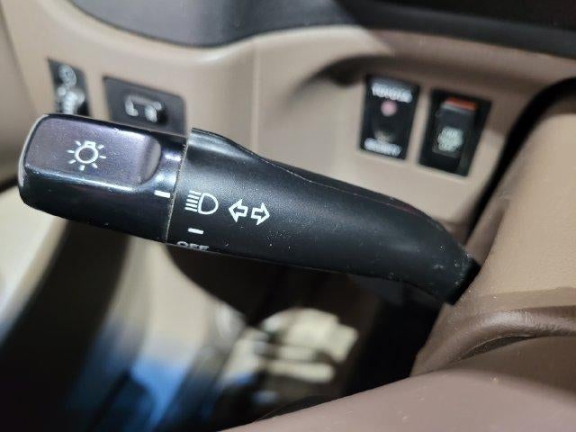 2002 Toyota Sienna LE FWD