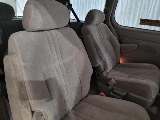 2002 Toyota Sienna LE FWD