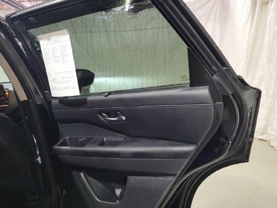2023 Nissan Pathfinder SL 4WD