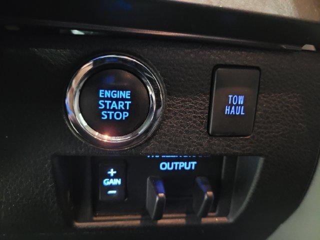 2020 Toyota Tundra 4WD SR5 4WD