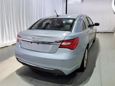 2013 Chrysler 200 Limited