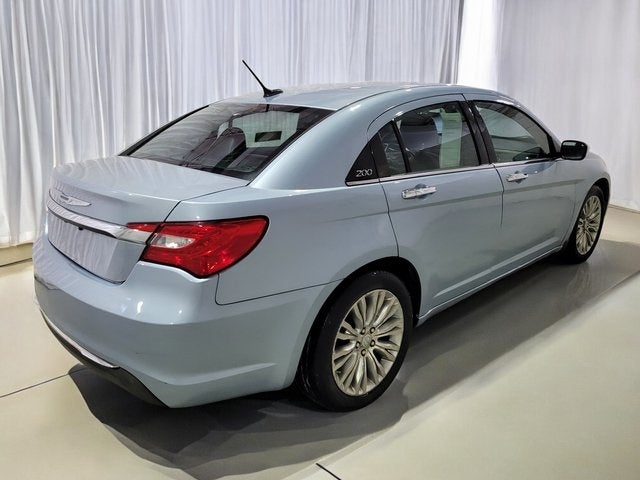 2013 Chrysler 200 Limited