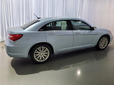 2013 Chrysler 200 Limited
