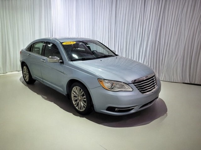 2013 Chrysler 200 Limited