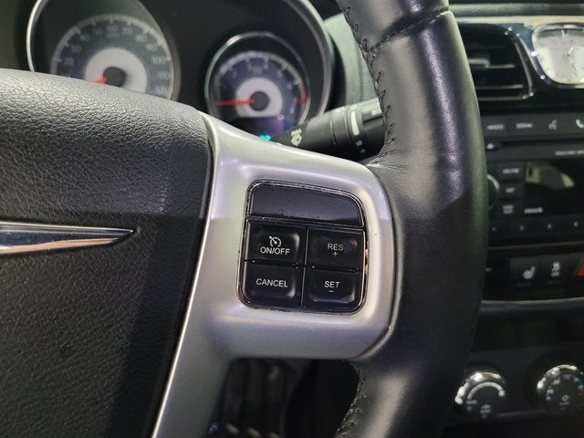 2013 Chrysler 200 Limited