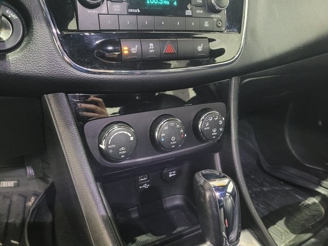 2013 Chrysler 200 Limited