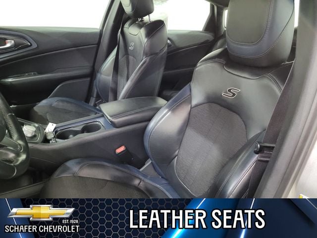2015 Chrysler 200 S