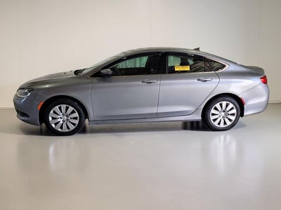 2016 Chrysler 200 LX