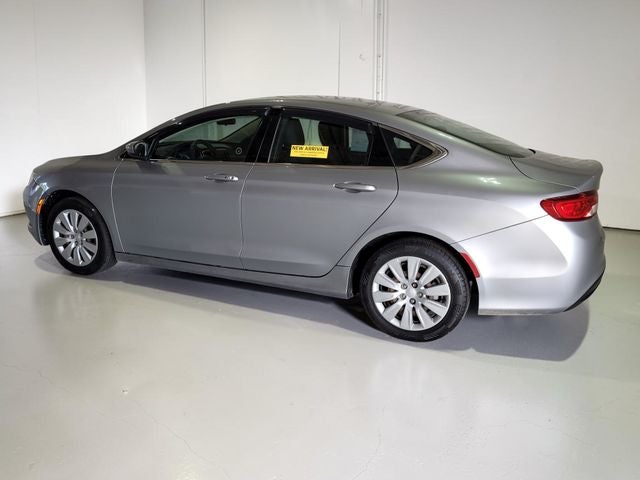 2016 Chrysler 200 LX