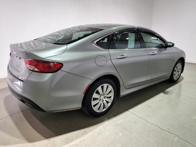 2016 Chrysler 200 LX