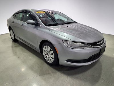 2016 Chrysler 200 LX